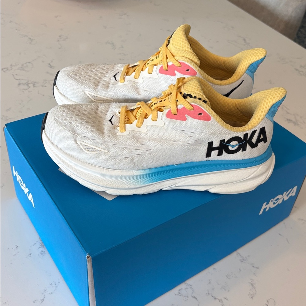 Hoka One One Clifton 9 Sneakers Running Shoes Sz 7.5 D Wide